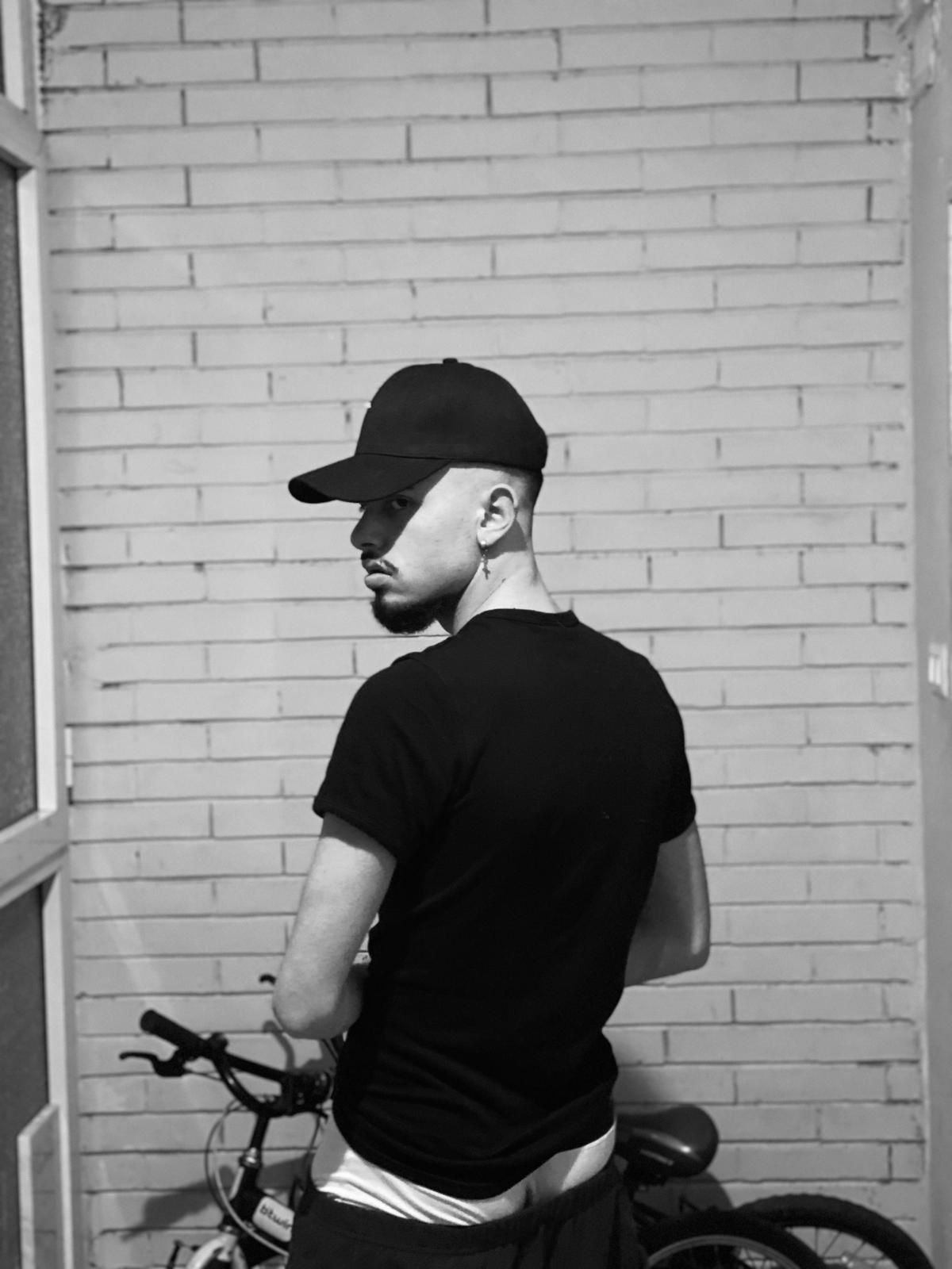 Satellite Records, dopo “2020”, il rapper partenopeo Ice Teddy torna con il nuovo singolo “Per Passione”