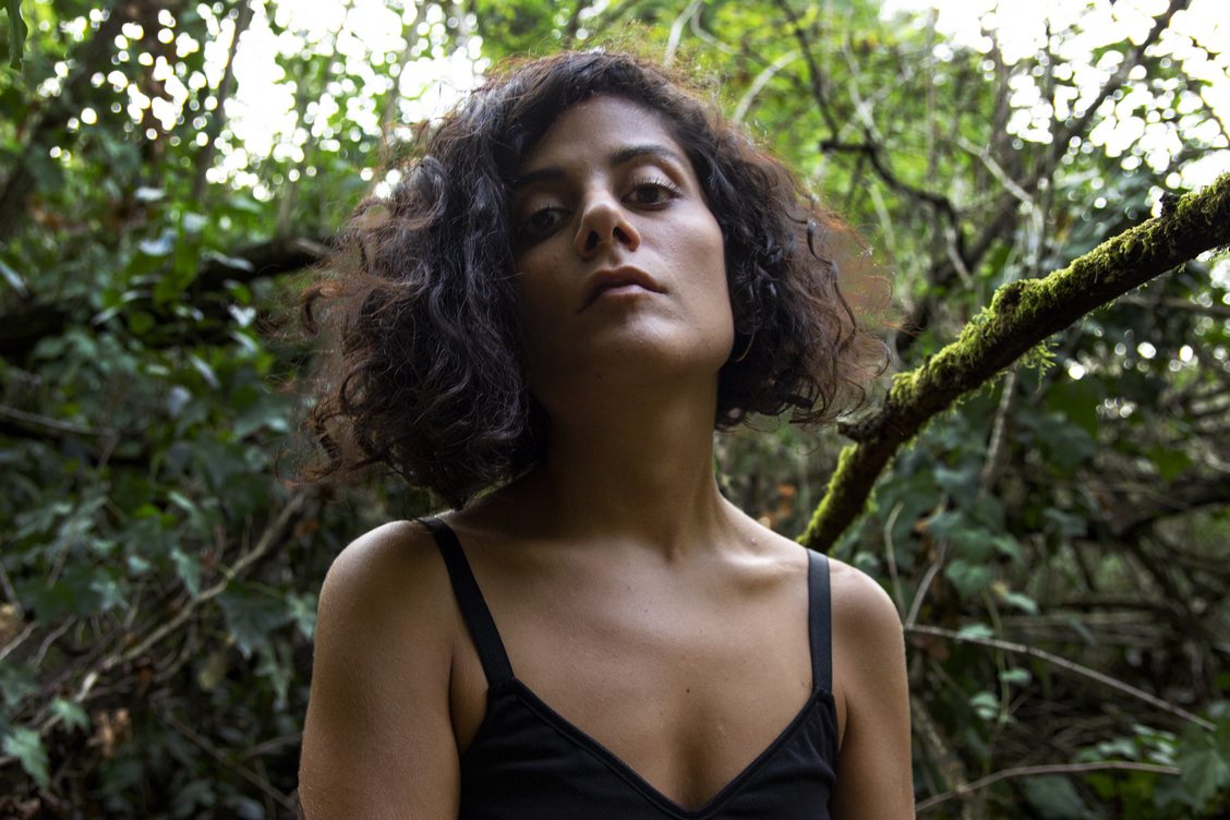 Iruna, ecco il video di “Selva”, il nuovo singolo della cantautrice romana